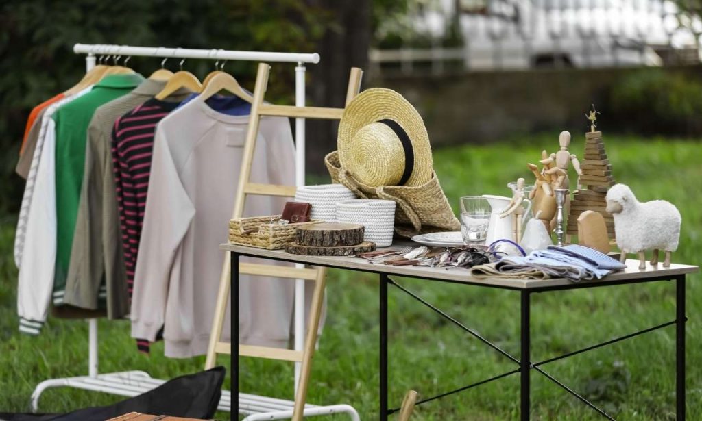 Pricing Secondhand Items